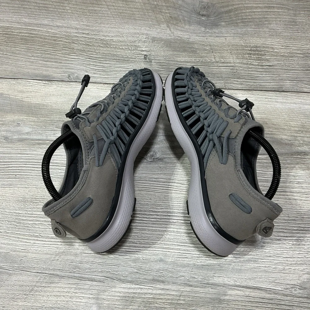 Keen Sandals Mens 8.5 M Uneek Slip On Gray Closed Toe Comfort Low Top 1018719
